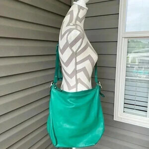 Coach Green Heritage Hobo With Adjustable should strap .